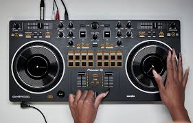DDJ- REV1 Controller Rental | Denver DJ School